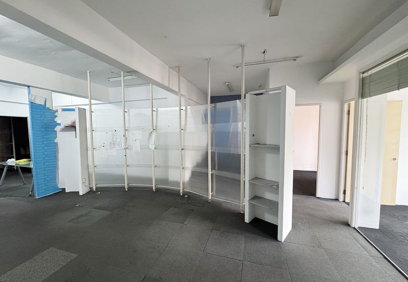 1st floor office 24x80