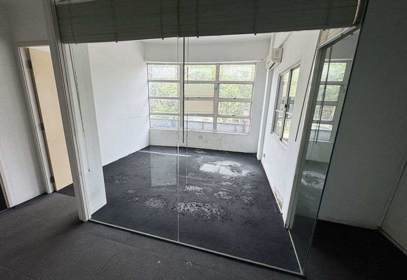 1st floor office 24x80