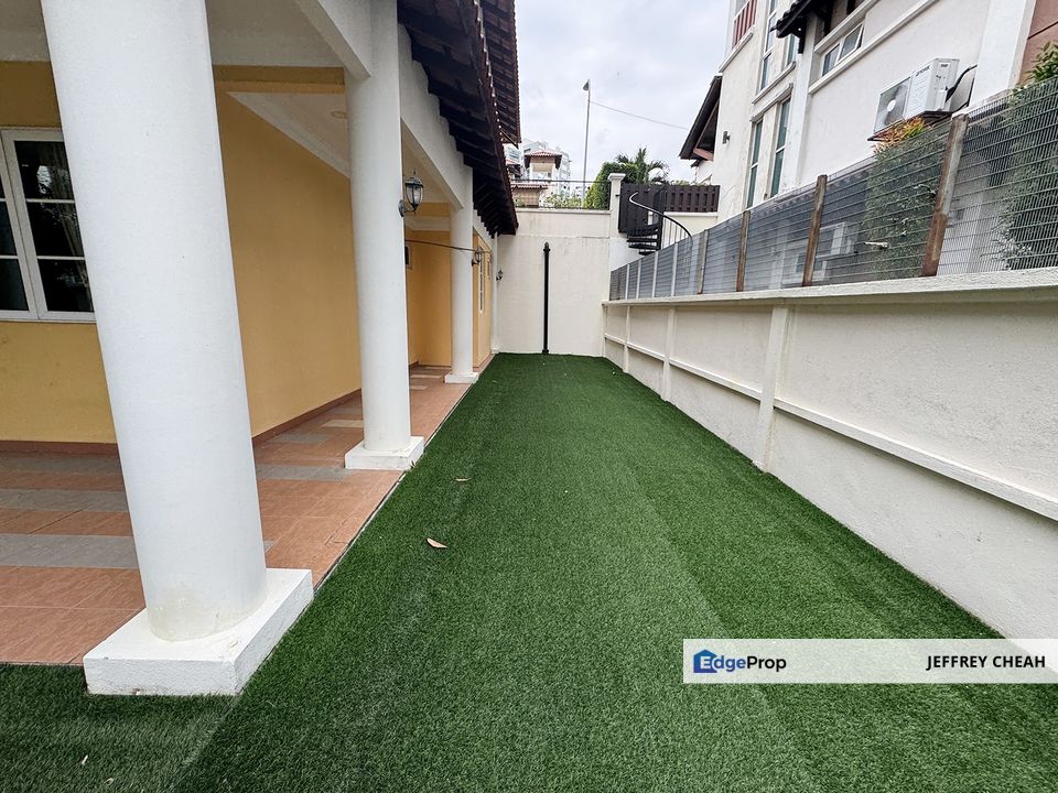 Exclusive bungalow unit, Kuala Lumpur, Mont Kiara