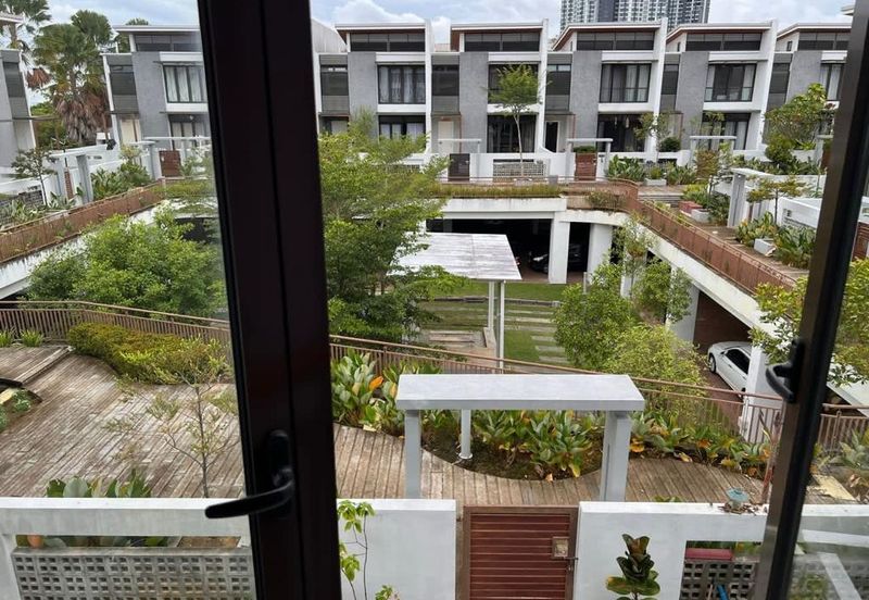 Mozart, Symphony Hills