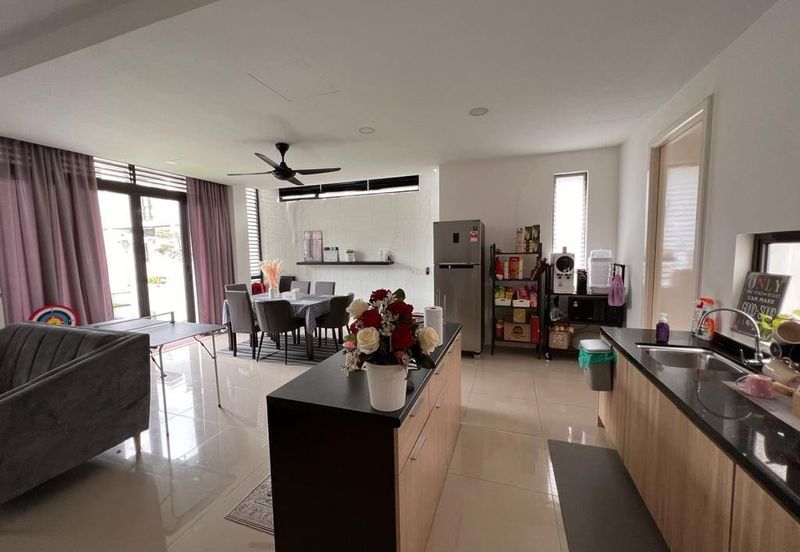 Mozart, Symphony Hills