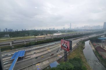 1 Razak Mansion (Residensi Tun Razak)