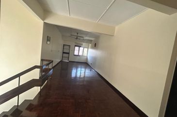 2 sty bungalow Ampang freehold for sale