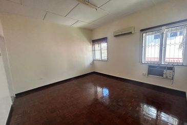 2 sty bungalow Ampang freehold for sale