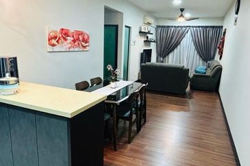 Indah Alam Condominium