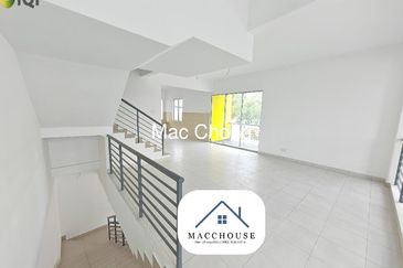 46x70 3 Storey Corner Free Lawyer & MOT @ Kaseh Heights Semenyih