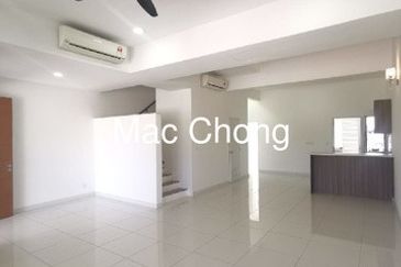 Parkfield Residences, Tropicana Heights