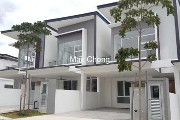 Parkfield Residences, Tropicana Heights