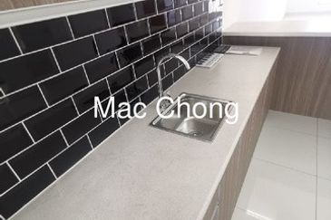 Parkfield Residences, Tropicana Heights