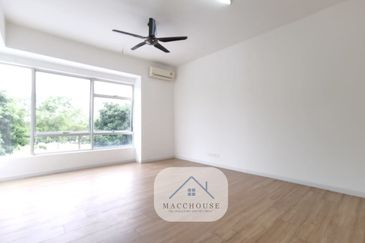 Parkfield Residences, Tropicana Heights