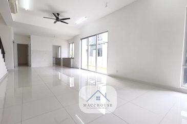 Parkfield Residences, Tropicana Heights