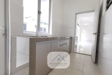 Parkfield Residences, Tropicana Heights