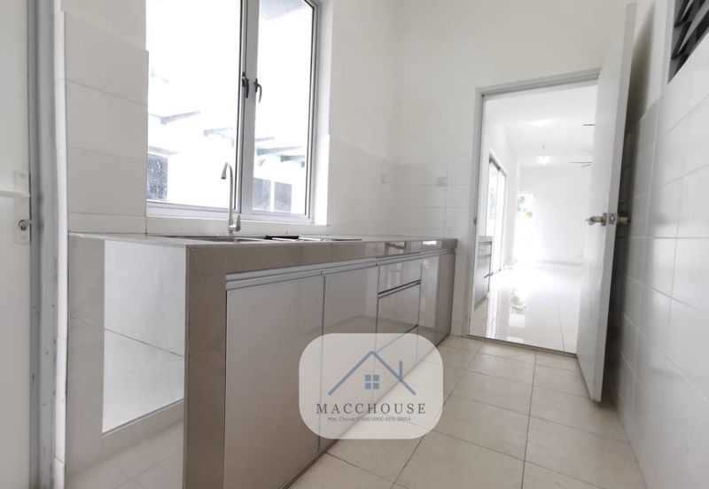 Parkfield Residences, Tropicana Heights