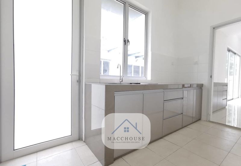 Parkfield Residences, Tropicana Heights