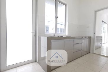 Parkfield Residences, Tropicana Heights