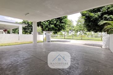 Parkfield Residences, Tropicana Heights