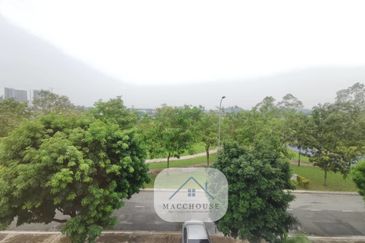 Parkfield Residences, Tropicana Heights