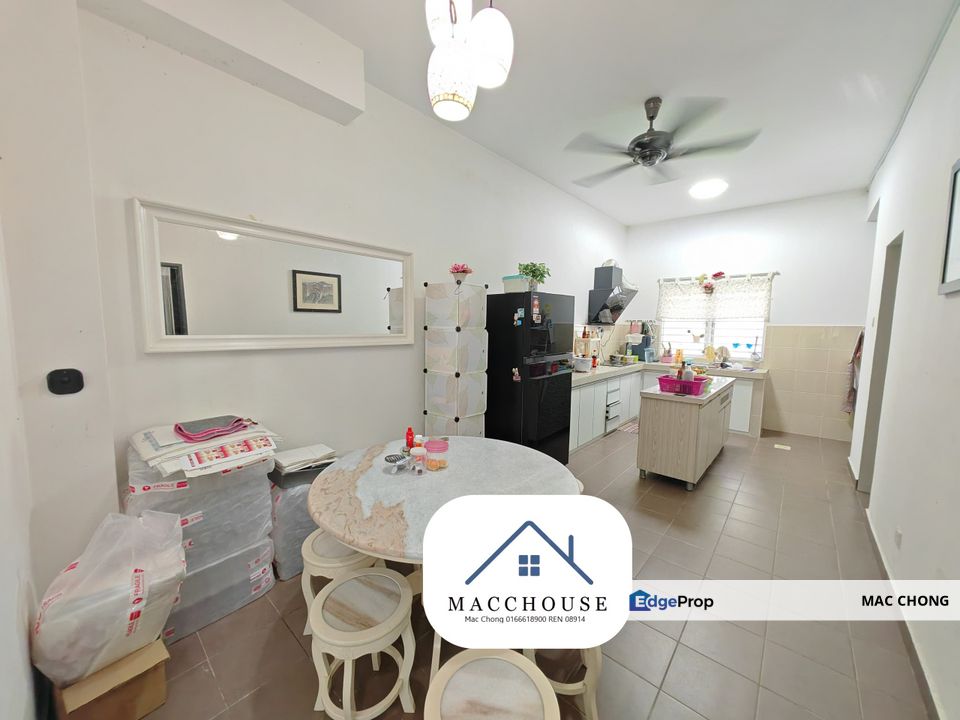 [20x70] [3 Storey House] [5 Bderooms] [Freehold] [Gated & Guarded] @ Kaseh Heights Taman Semenyih Mewah, Semenyih, Selangor, Semenyih