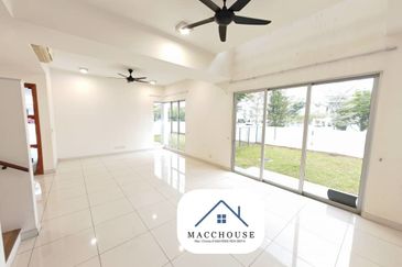 Parkfield Residences, Tropicana Heights