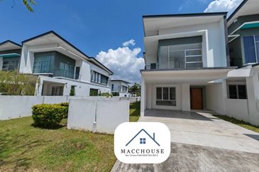 Parkfield Residences, Tropicana Heights