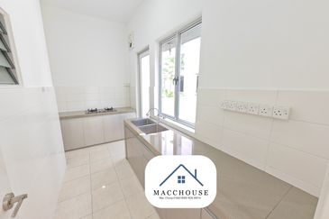 Parkfield Residences, Tropicana Heights