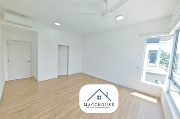 Parkfield Residences, Tropicana Heights