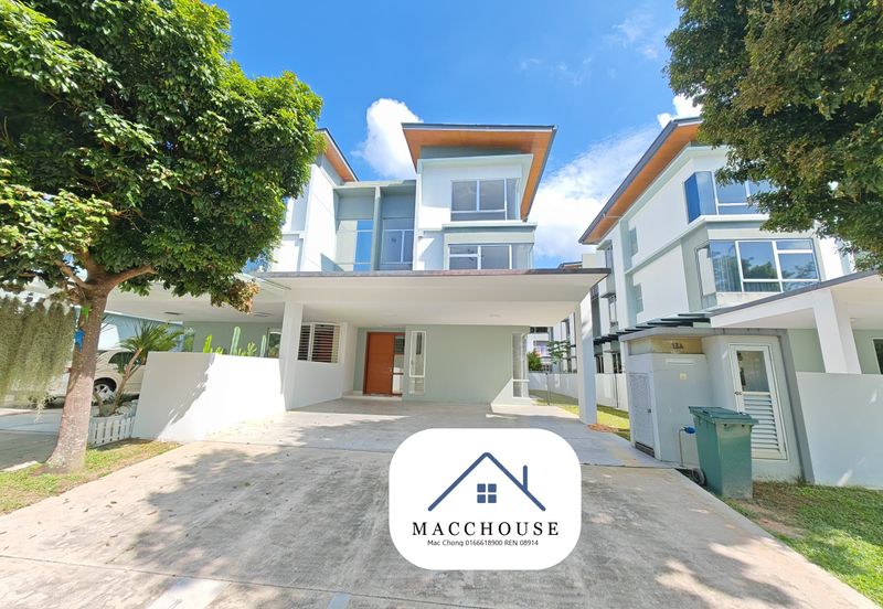 Parkfield Residences, Tropicana Heights