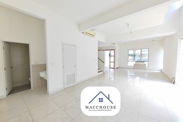 Parkfield Residences, Tropicana Heights