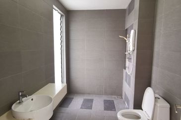 Parkfield Residences, Tropicana Heights