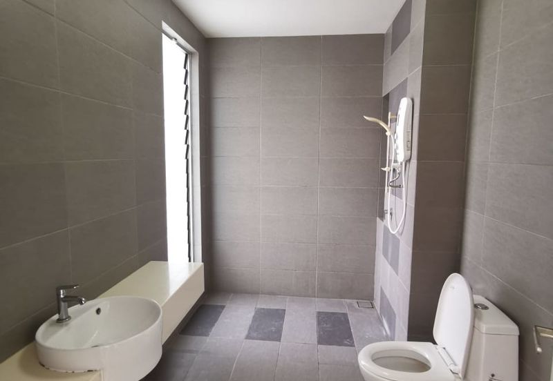 Parkfield Residences, Tropicana Heights