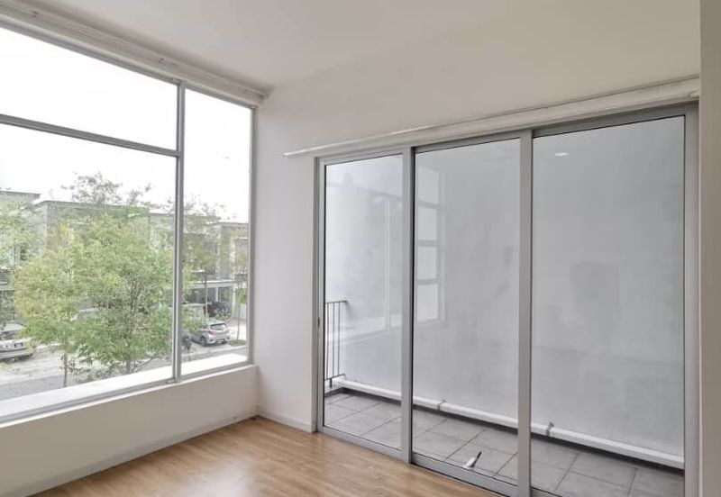 Parkfield Residences, Tropicana Heights