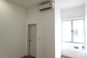 Parkfield Residences, Tropicana Heights