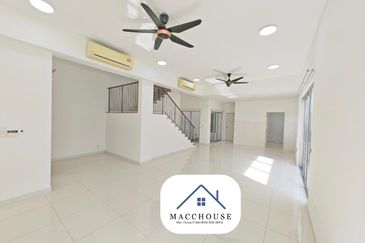 Parkfield Residences, Tropicana Heights