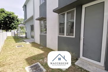 Parkfield Residences, Tropicana Heights