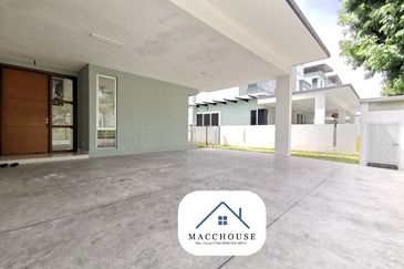 Parkfield Residences, Tropicana Heights