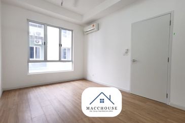 Parkfield Residences, Tropicana Heights