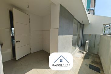 Fairfield Residences, Tropicana Heights