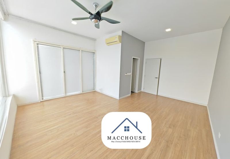 Parkfield Residences, Tropicana Heights