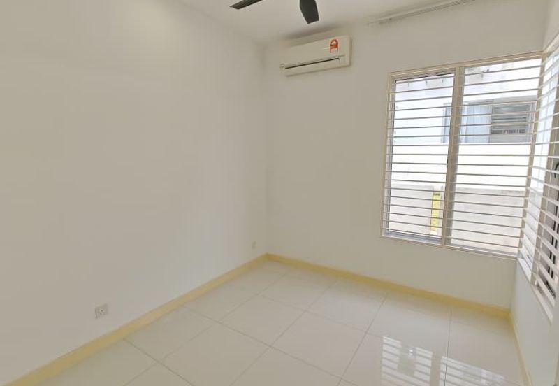 Parkfield Residences, Tropicana Heights