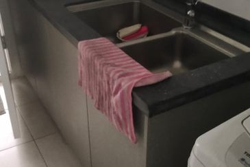 Parkfield Residences, Tropicana Heights