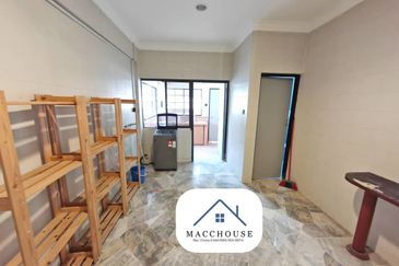 SL 2, Bandar Sungai Long