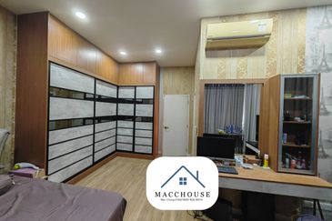 Parkfield Residences, Tropicana Heights