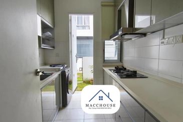 Parkfield Residences, Tropicana Heights