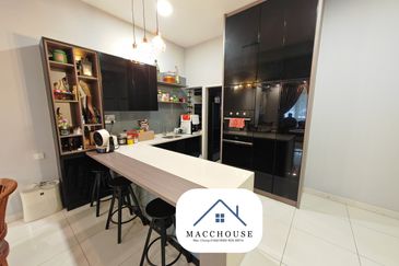 Parkfield Residences, Tropicana Heights