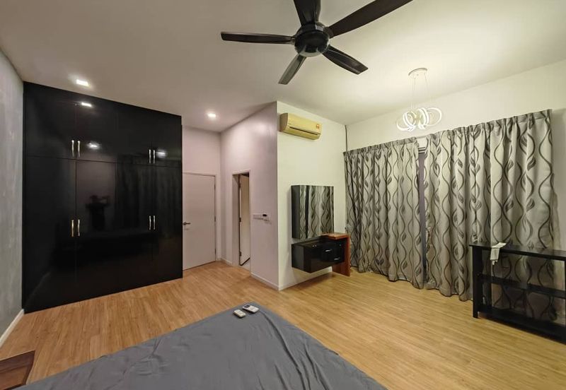 Parkfield Residences, Tropicana Heights