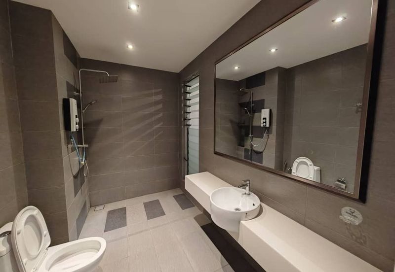 Parkfield Residences, Tropicana Heights