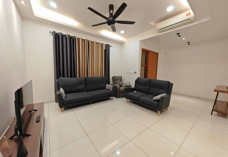 Parkfield Residences, Tropicana Heights