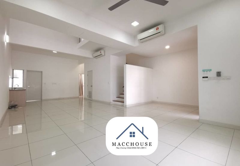 Parkfield Residences, Tropicana Heights