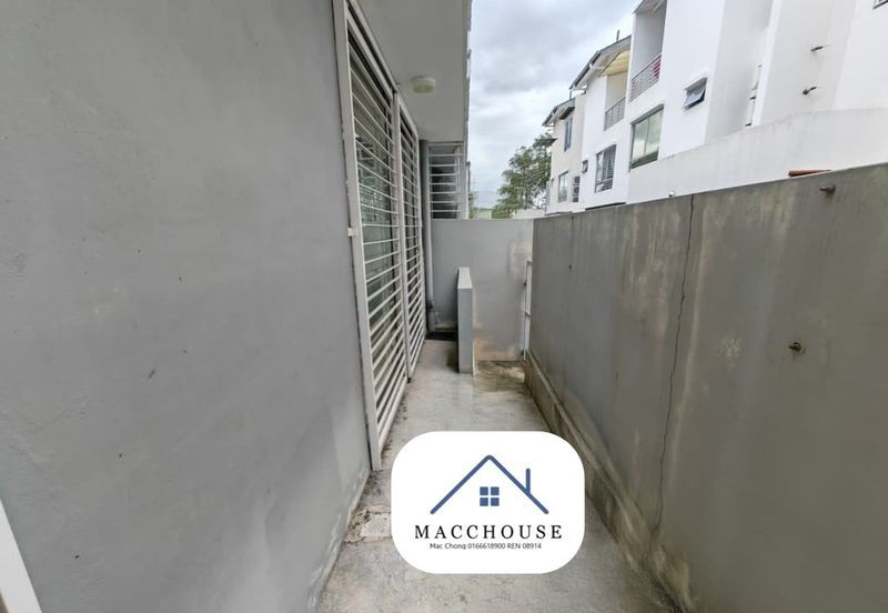 Fairfield Residences, Tropicana Heights