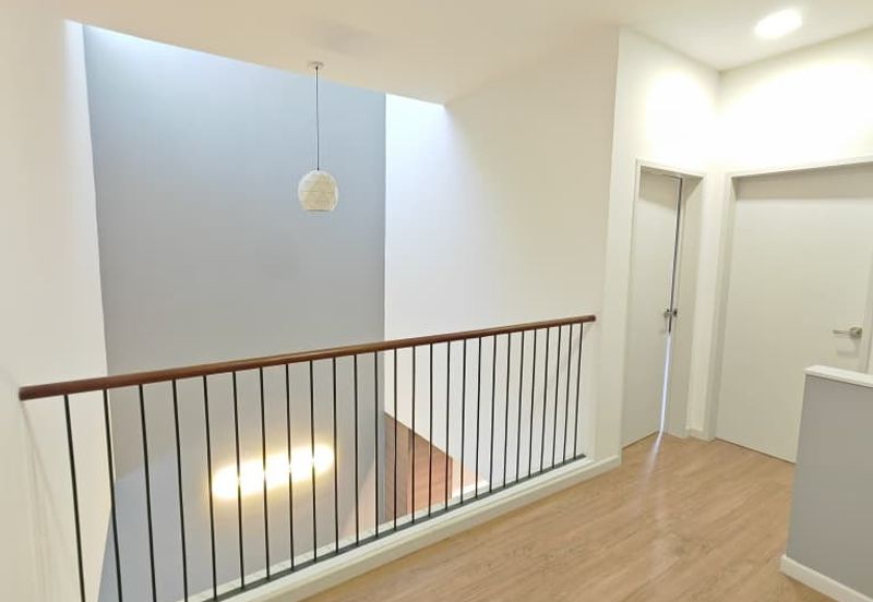 Parkfield Residences, Tropicana Heights